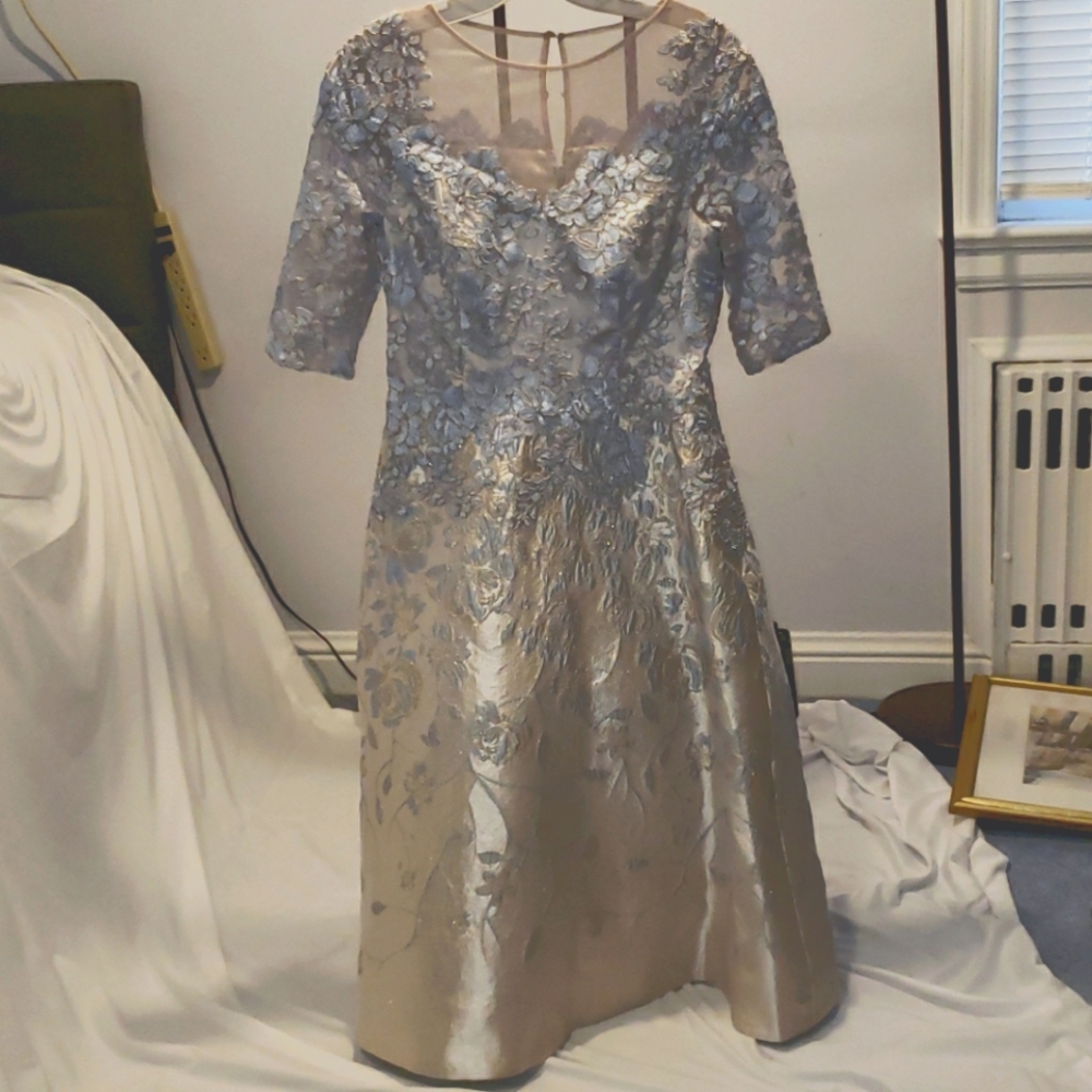 Teri jon new with tags beautiful dress